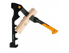 1079159 Sada nástěnný štípač na dřevo a mačeta